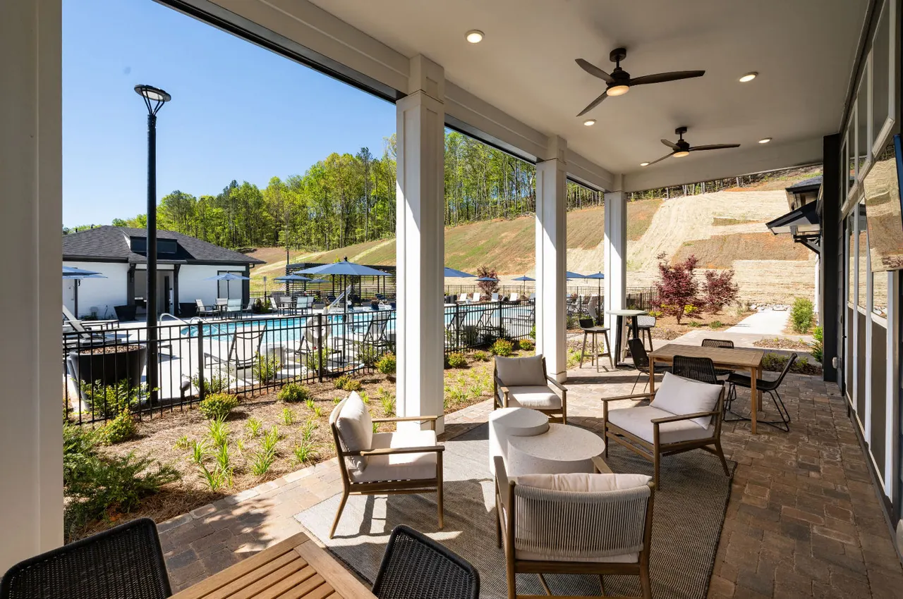 Advenir at Walker's Ridge Apartments