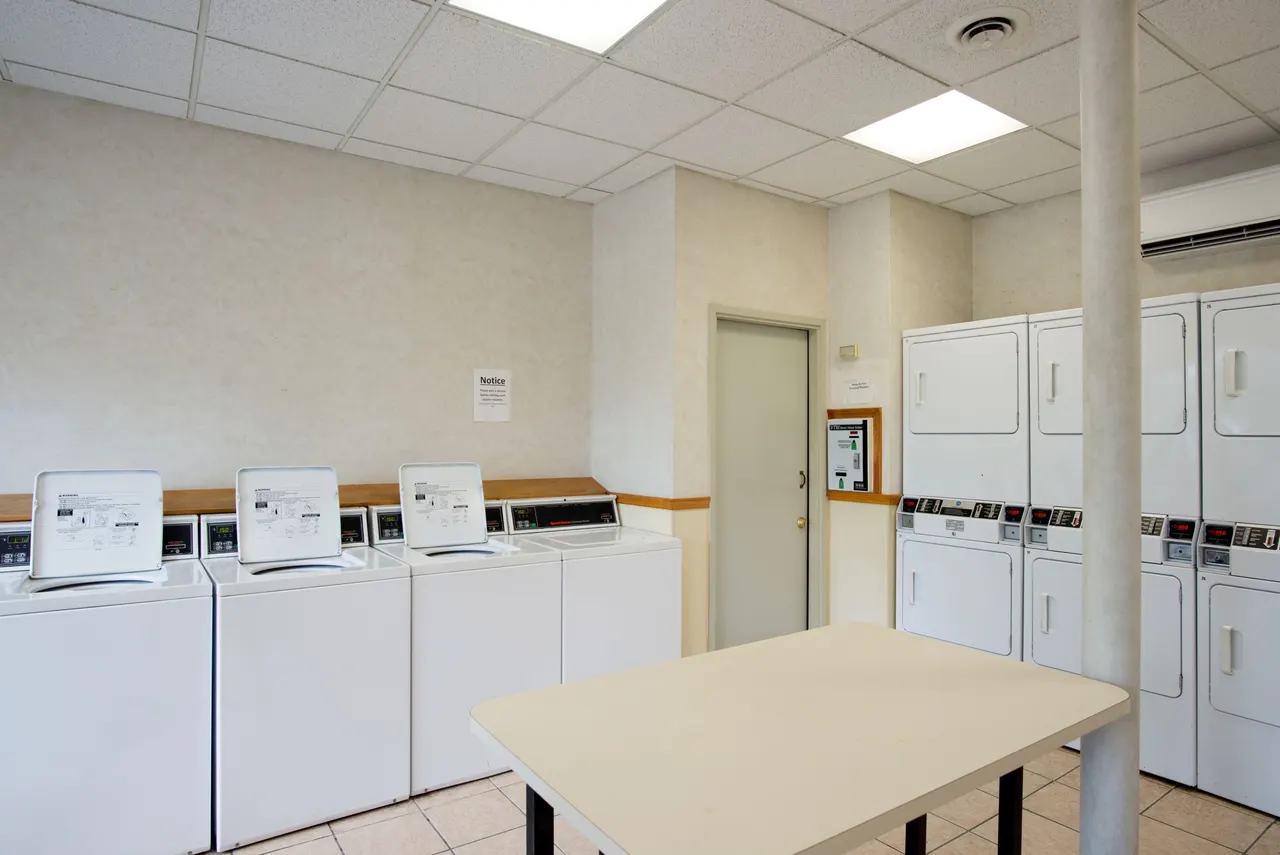 Loudon Arms Apartments