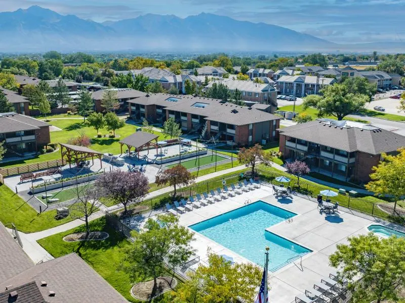Thornhill Park Apartments