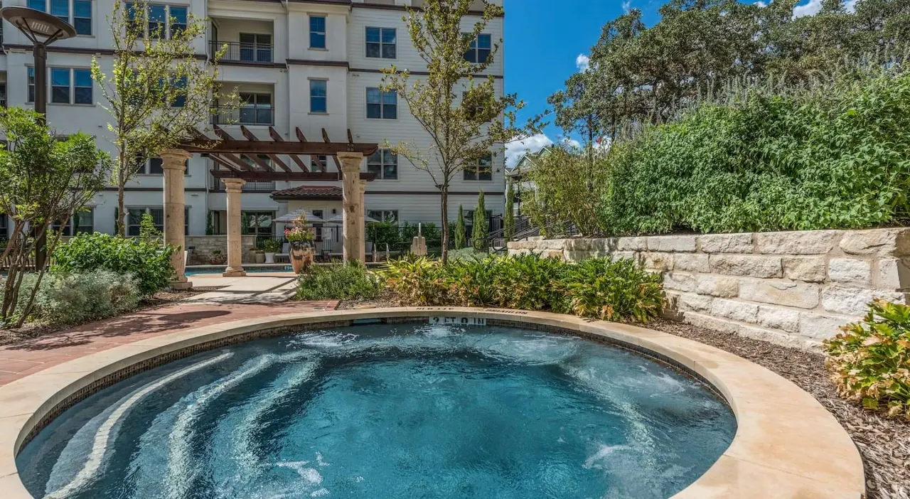 Overture Stone Oak
