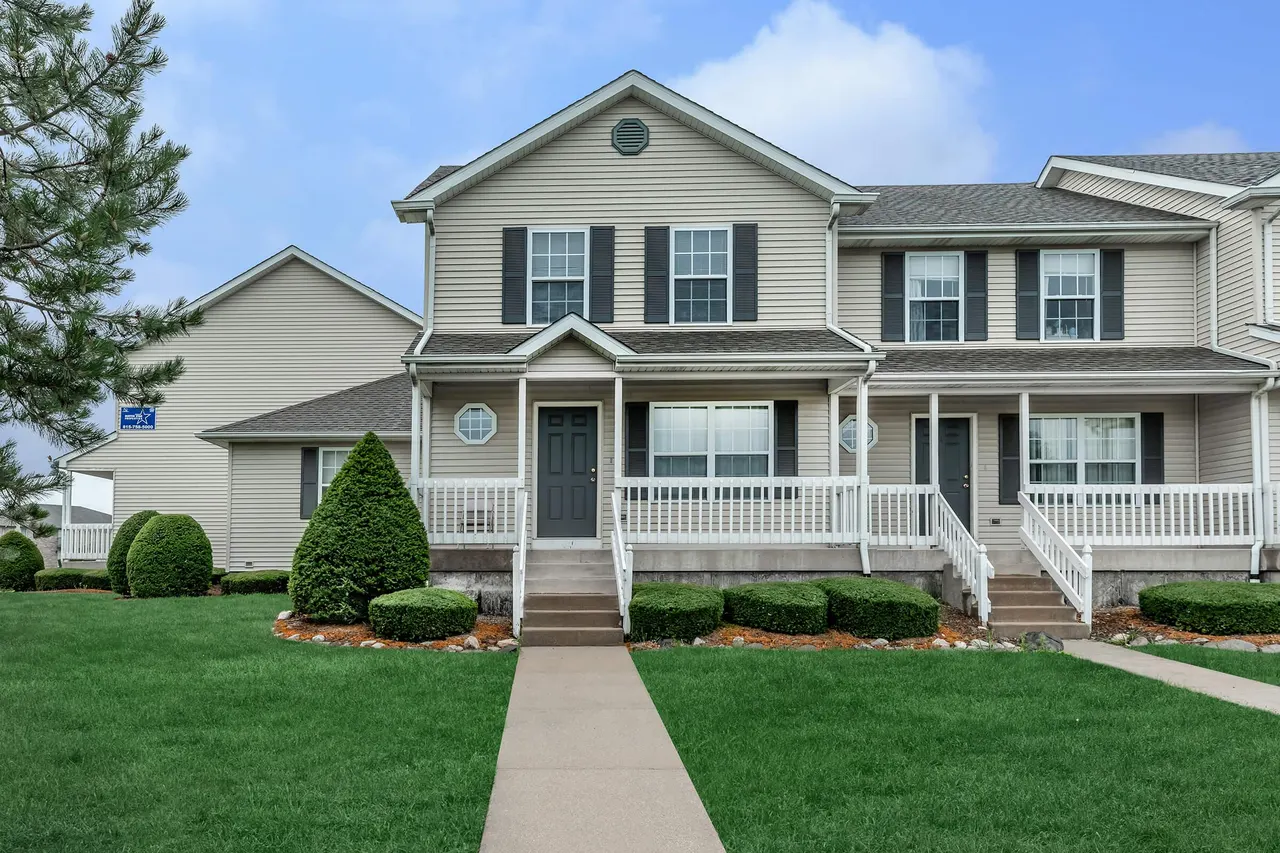 807 Lucinda- Star Apartments