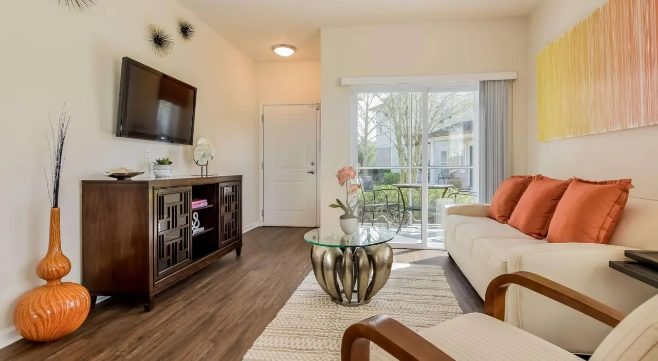 The Grand At Cypress Cove Apartments