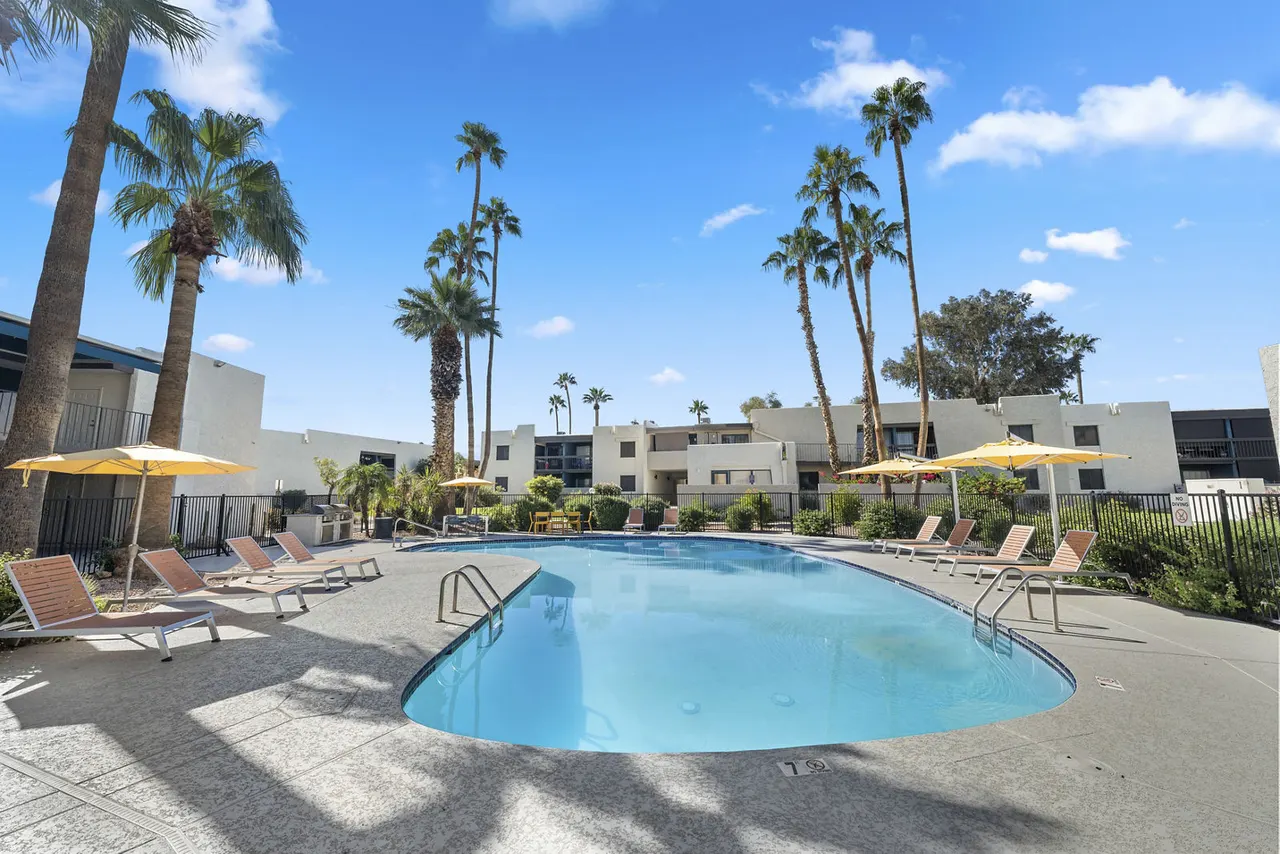 Camellero Apartments
