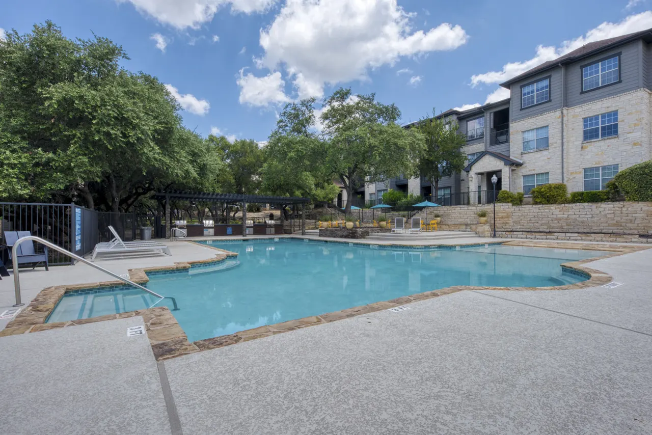 Laurel Canyon Apartments