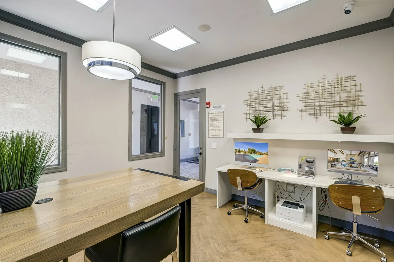 Creekside at Highlands Ranch Apartments