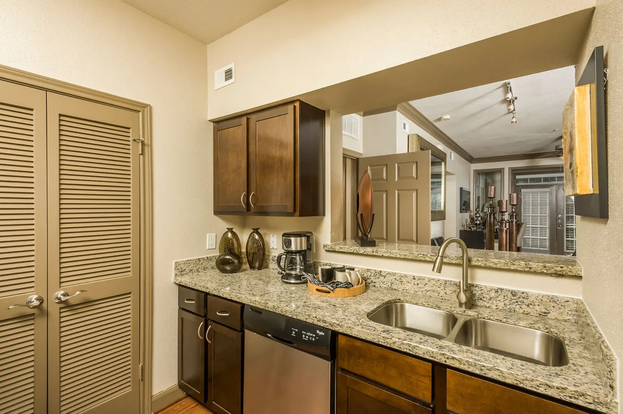 Deerwood Apartments