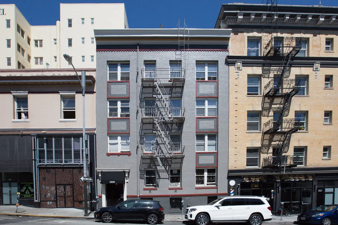 1030 Larkin Apartments