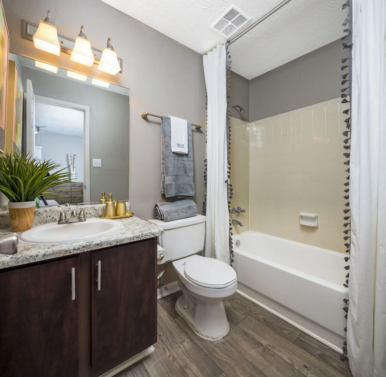 Bay Bridge Apartments
