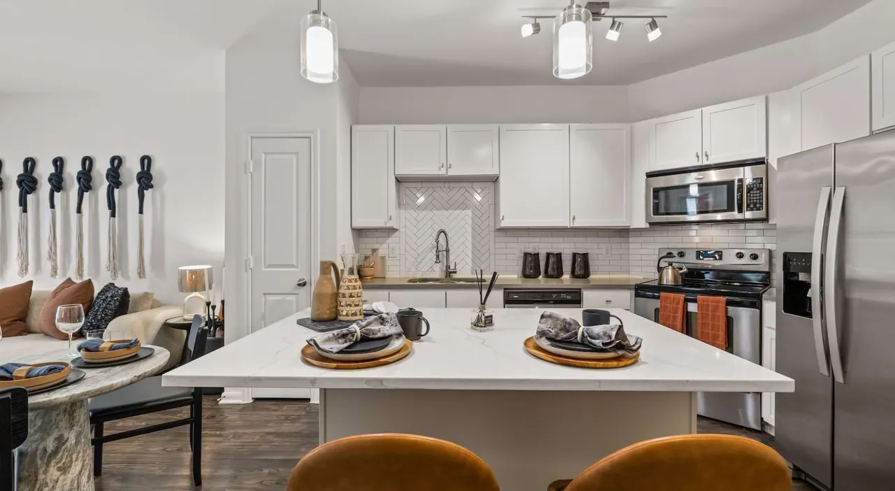 The Davis SoCo Apartments