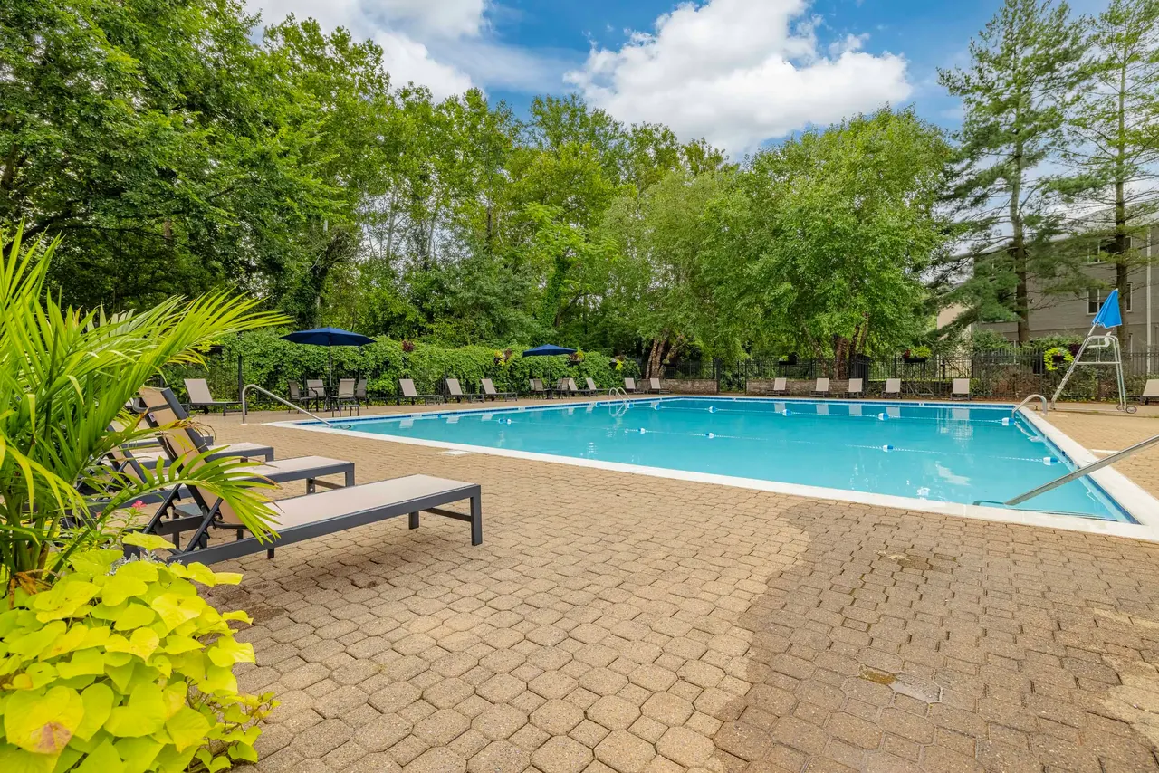 The Renaissance Club Apartments