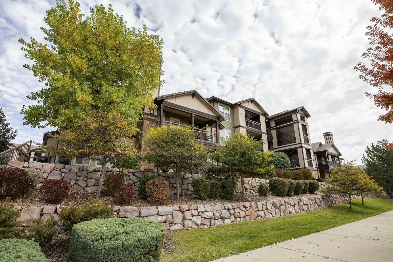 Canyons at Saddle Rock