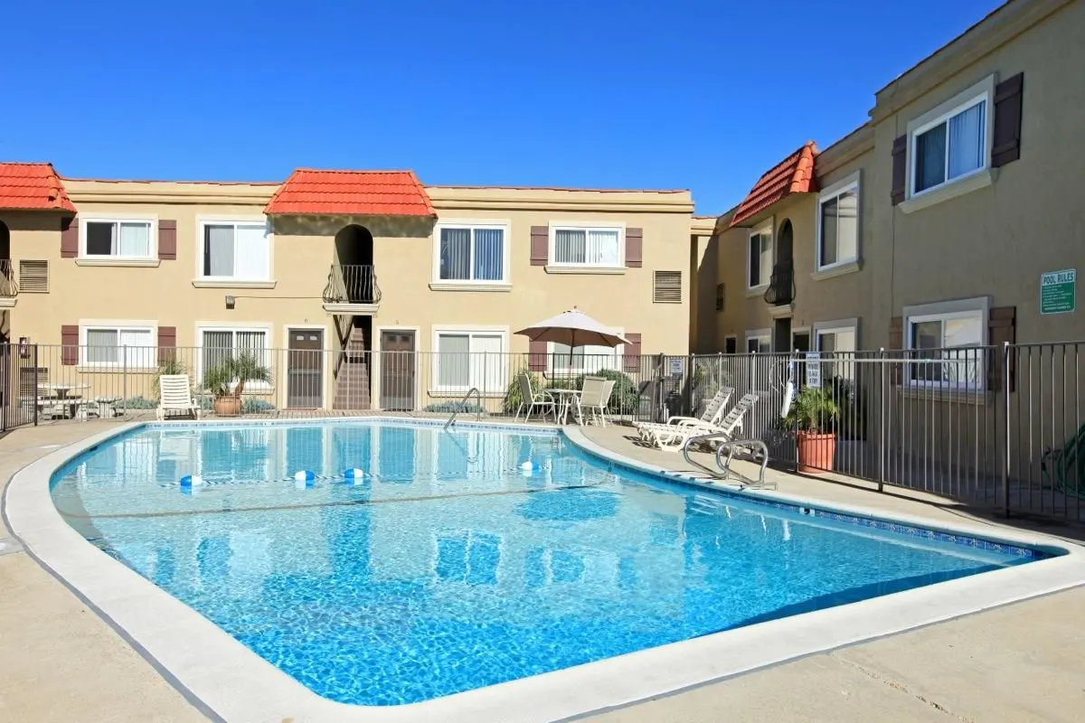 Crestview Apartments