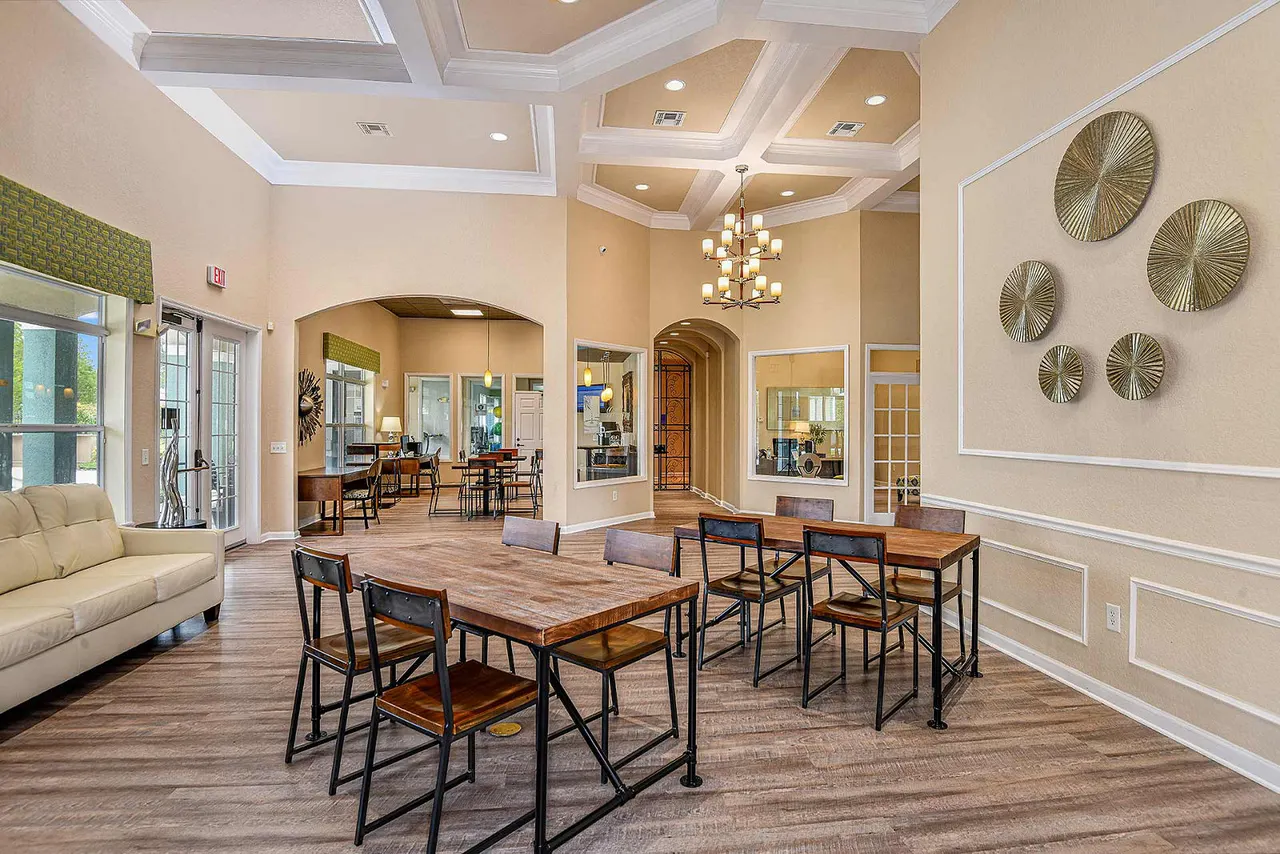 Villas at Gateway Apartments