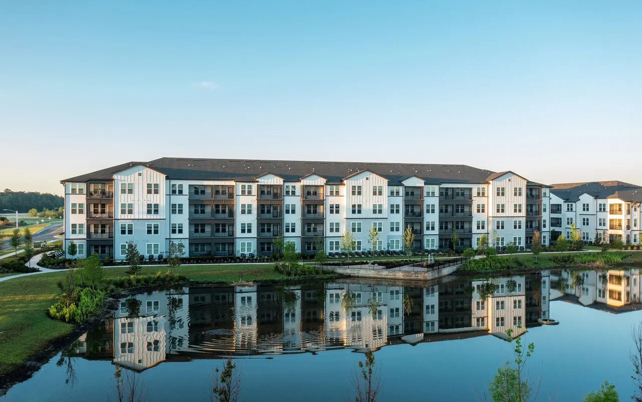 Calirosa Active Adult Apartments