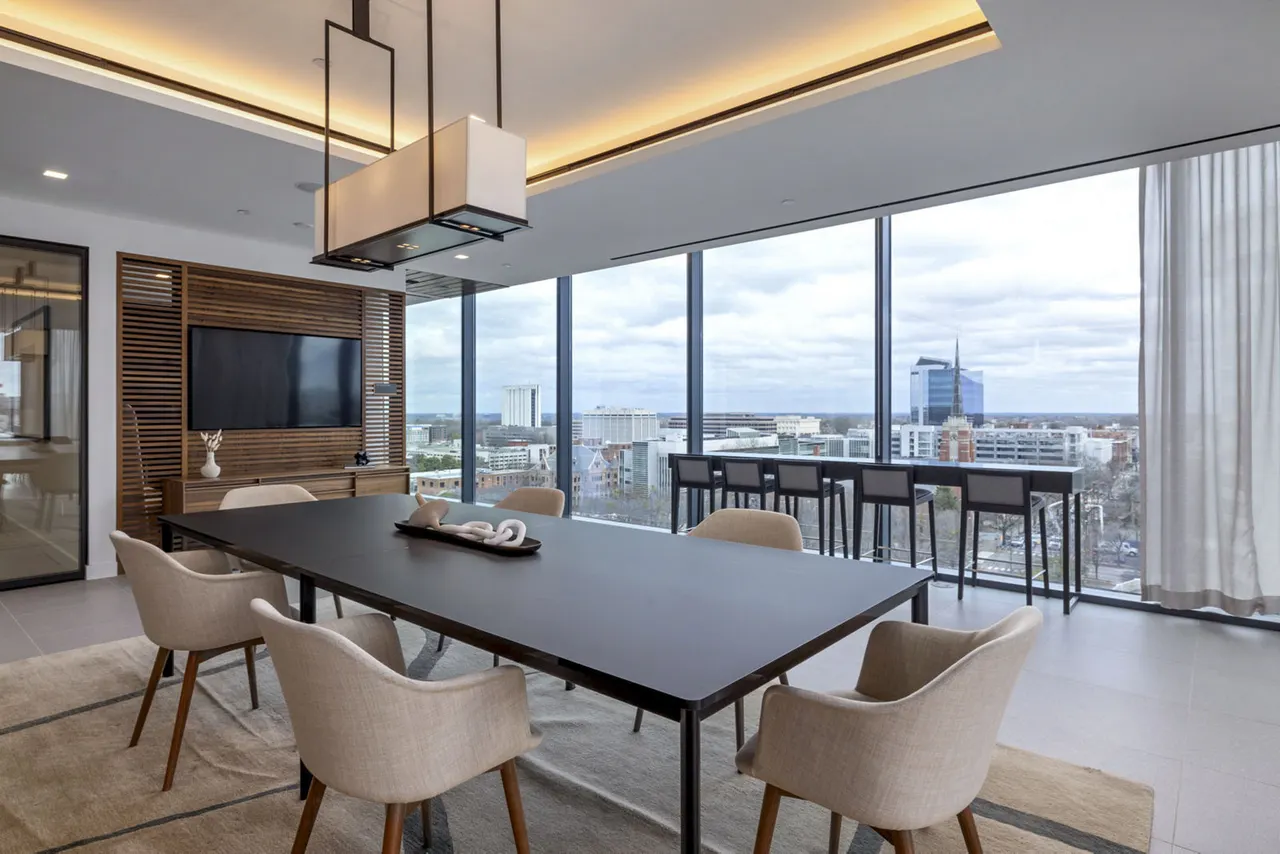 400H Apartments