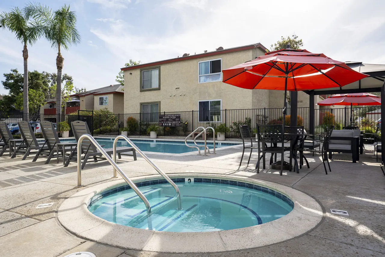 Whispering Oaks Apartments