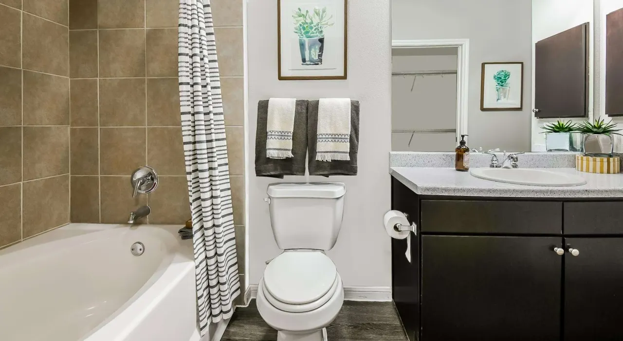 Yorktown Crossing Apartments