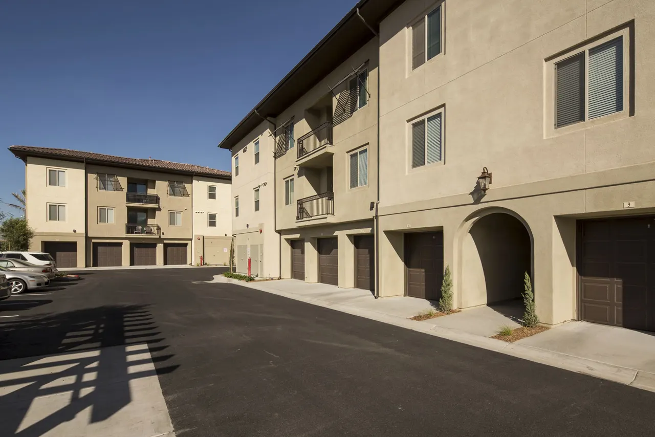 Encanto Apartments