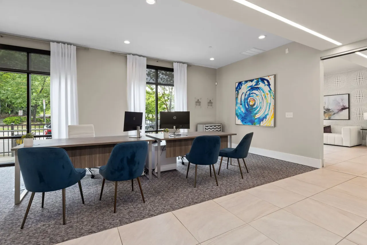 810 Ninth Apartments
