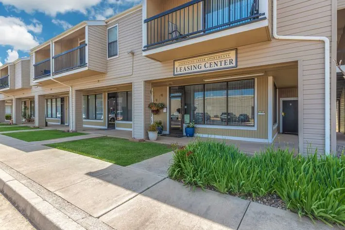 Lightning Creek Apartments