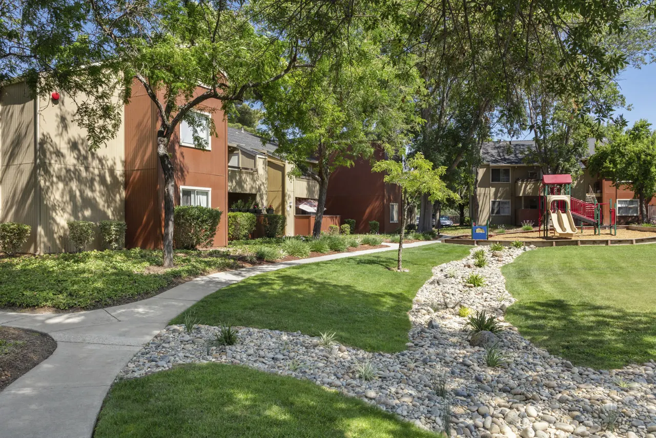 Autumn Springs Apartments