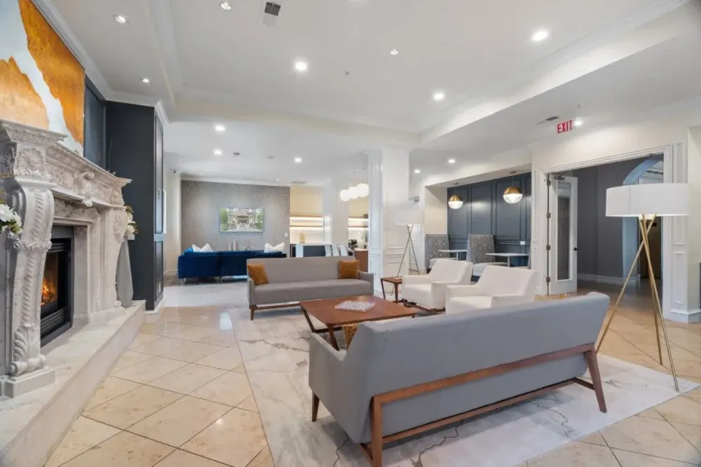 Rienzi at Turtle Creek Apartments