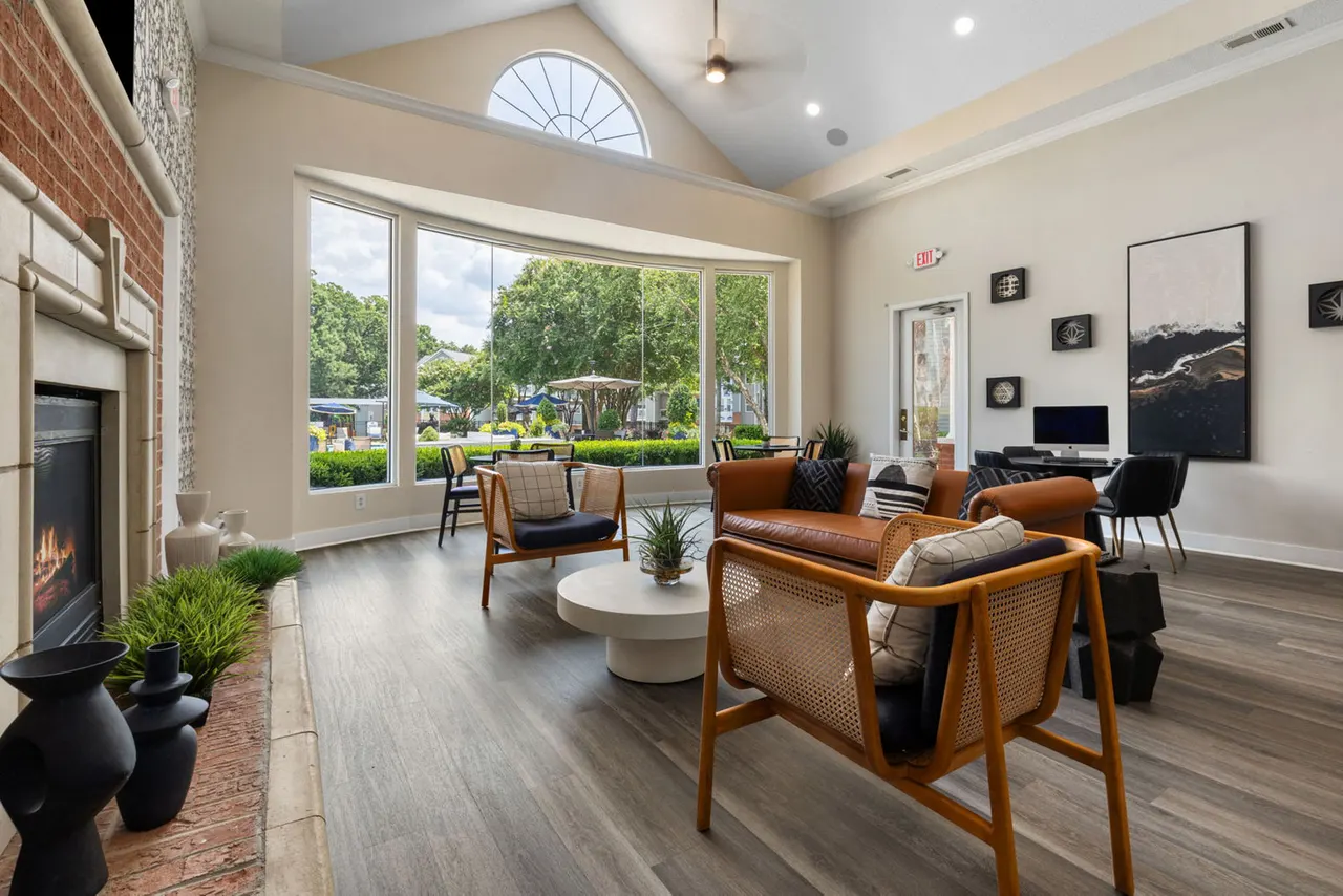 Avana Creekside