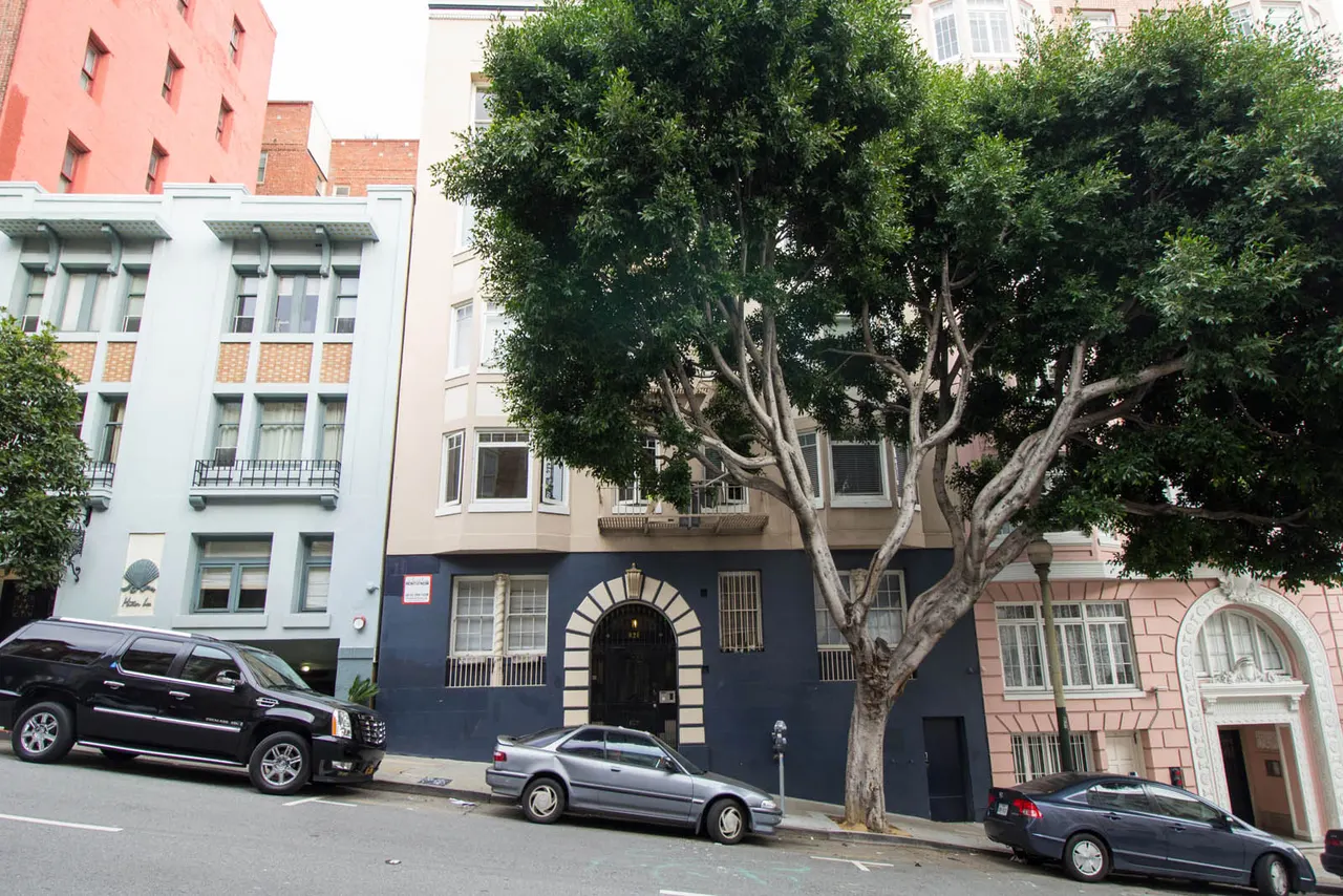 828 Jones Apartments