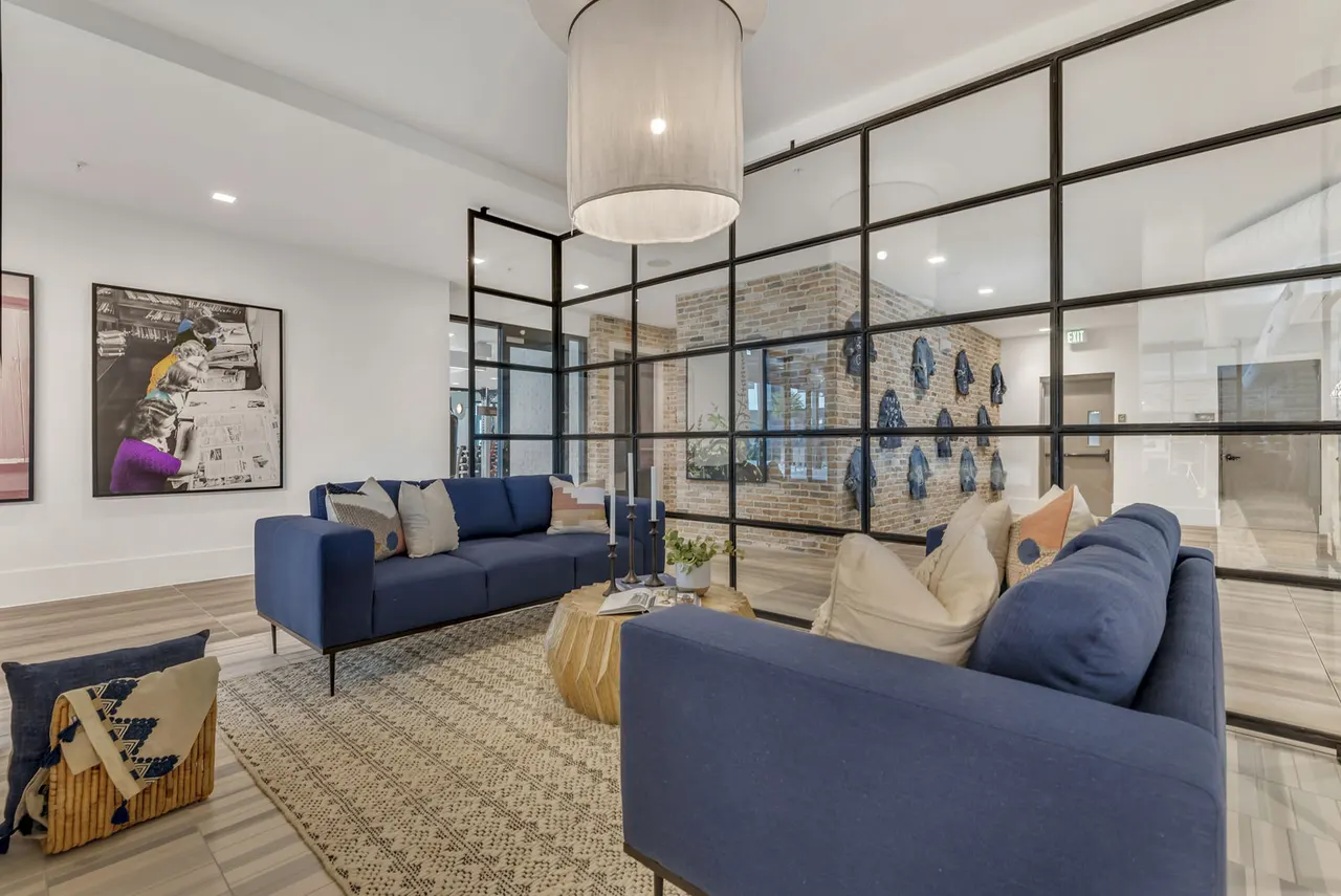 Alta Purl Apartments