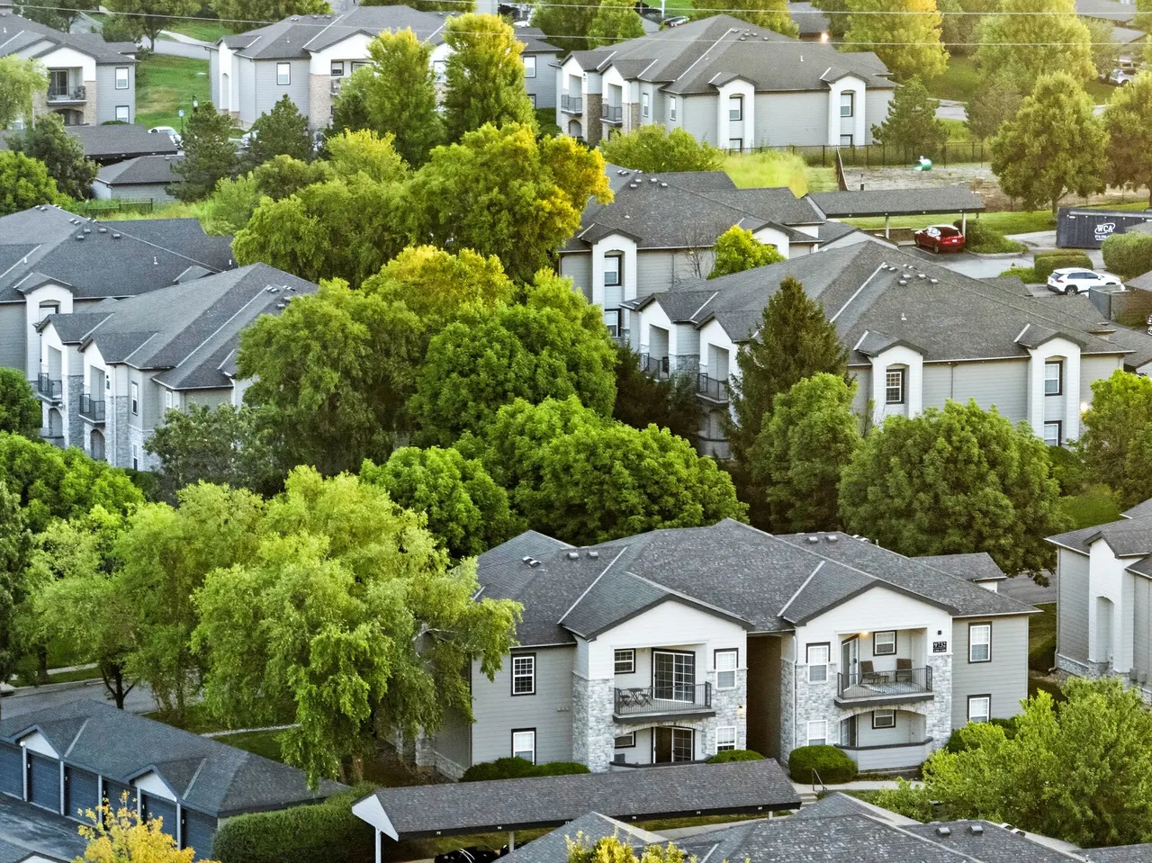 Highpointe Village