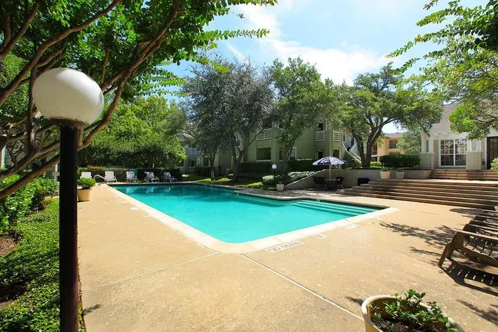 Crystal Creek Apartments