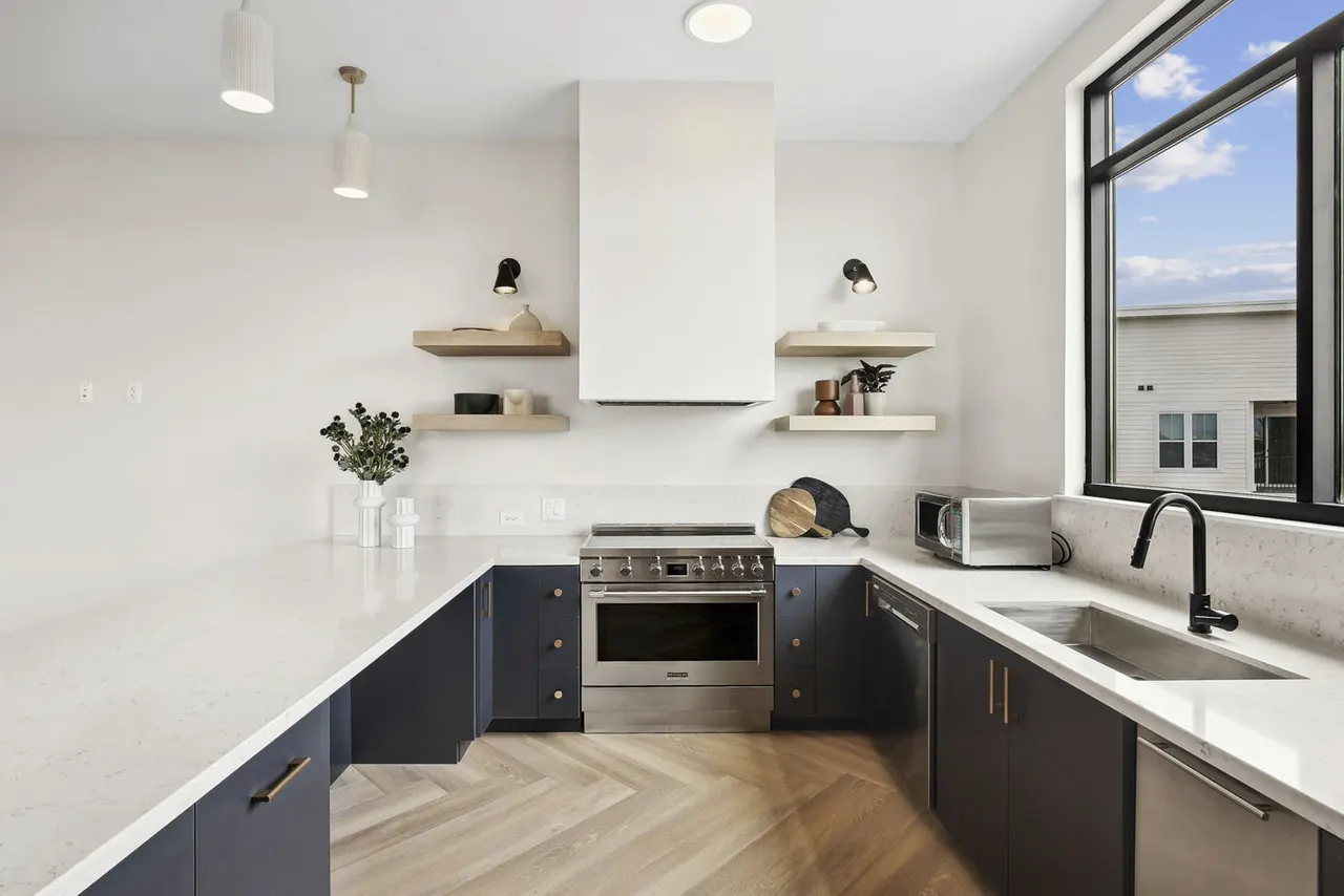 3500 West View