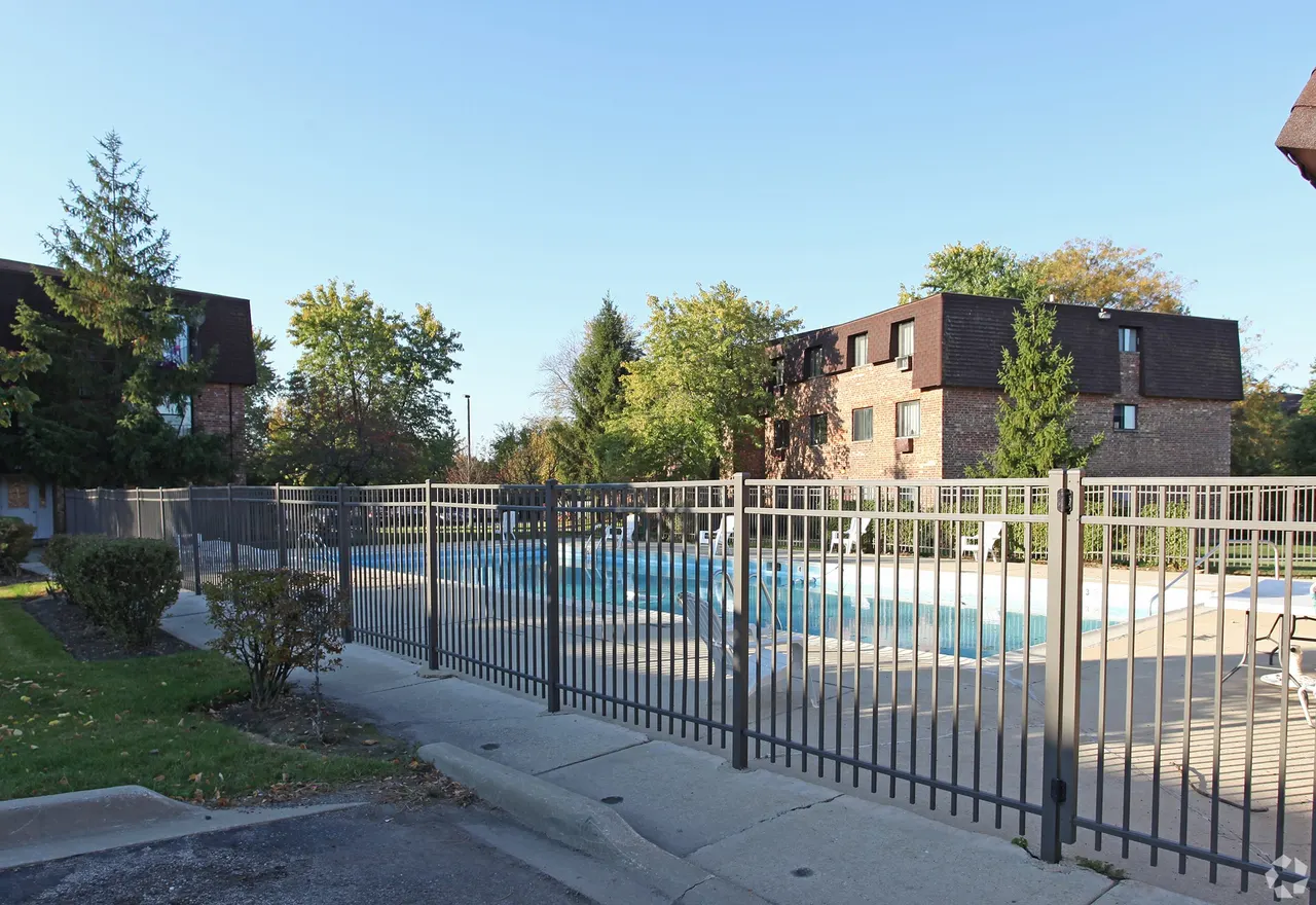 Dynasty Pointe Apartments