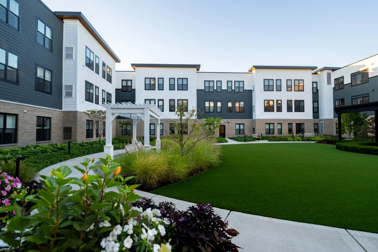 Rose Senior Living Farmington Hills