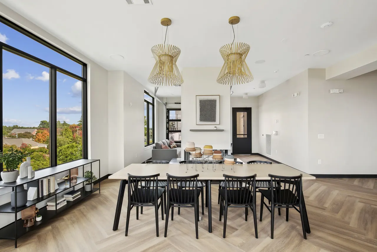 3500 West View