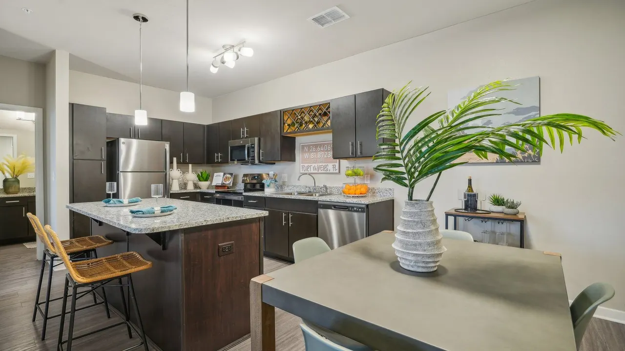 Springs at Daniels Parkway Apartments