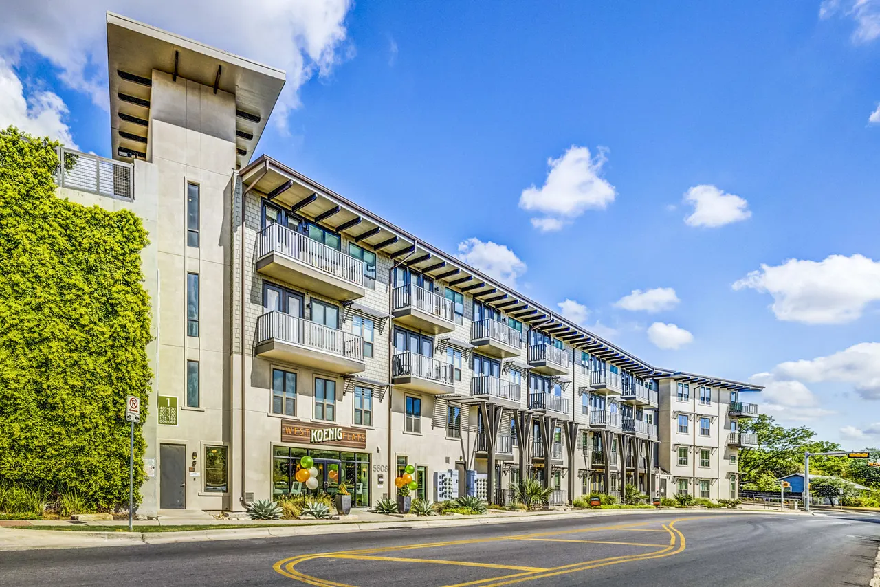 West Koenig Flats Apartment Homes