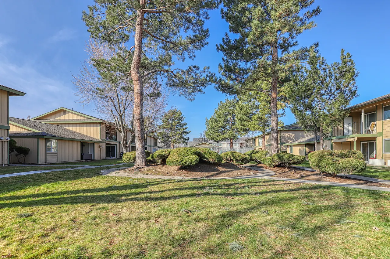 Windsong Apartments