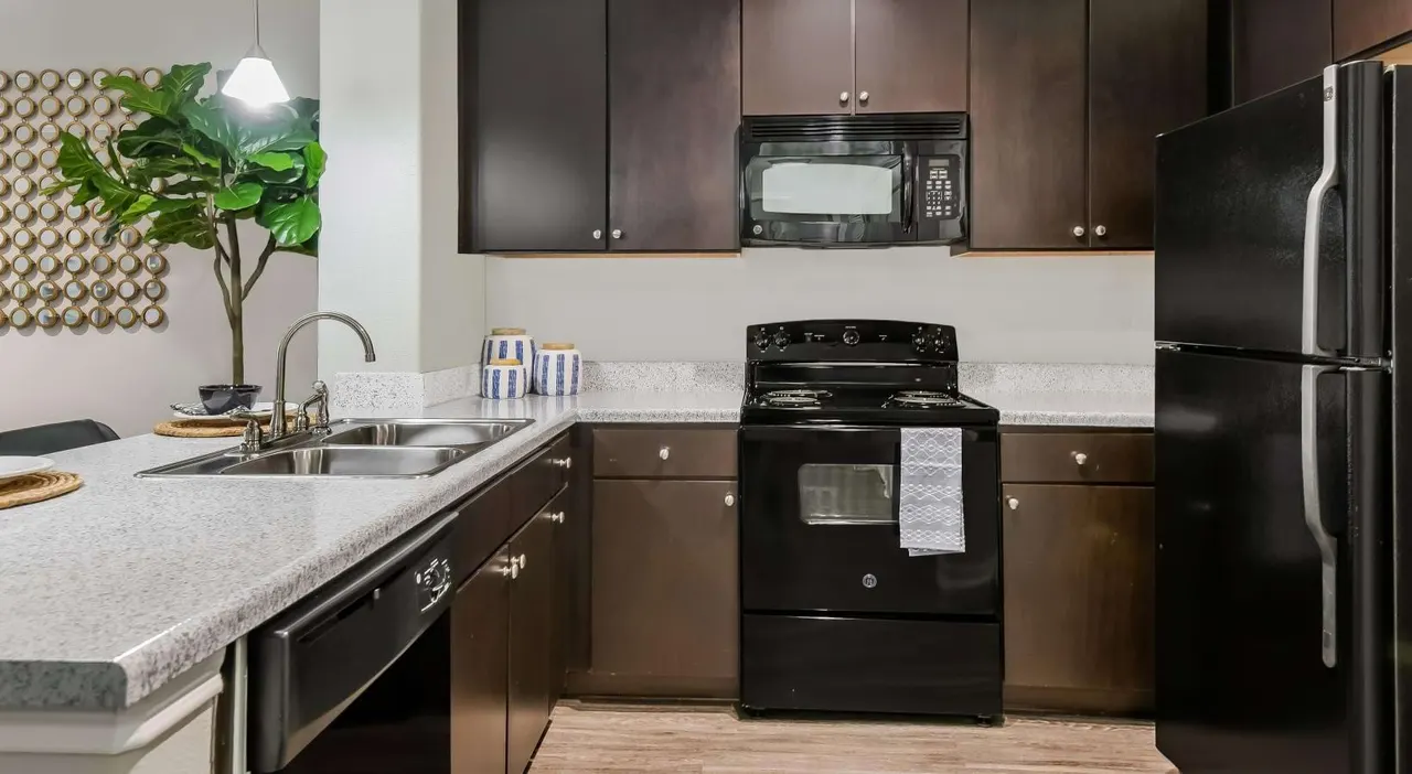 Yorktown Crossing Apartments