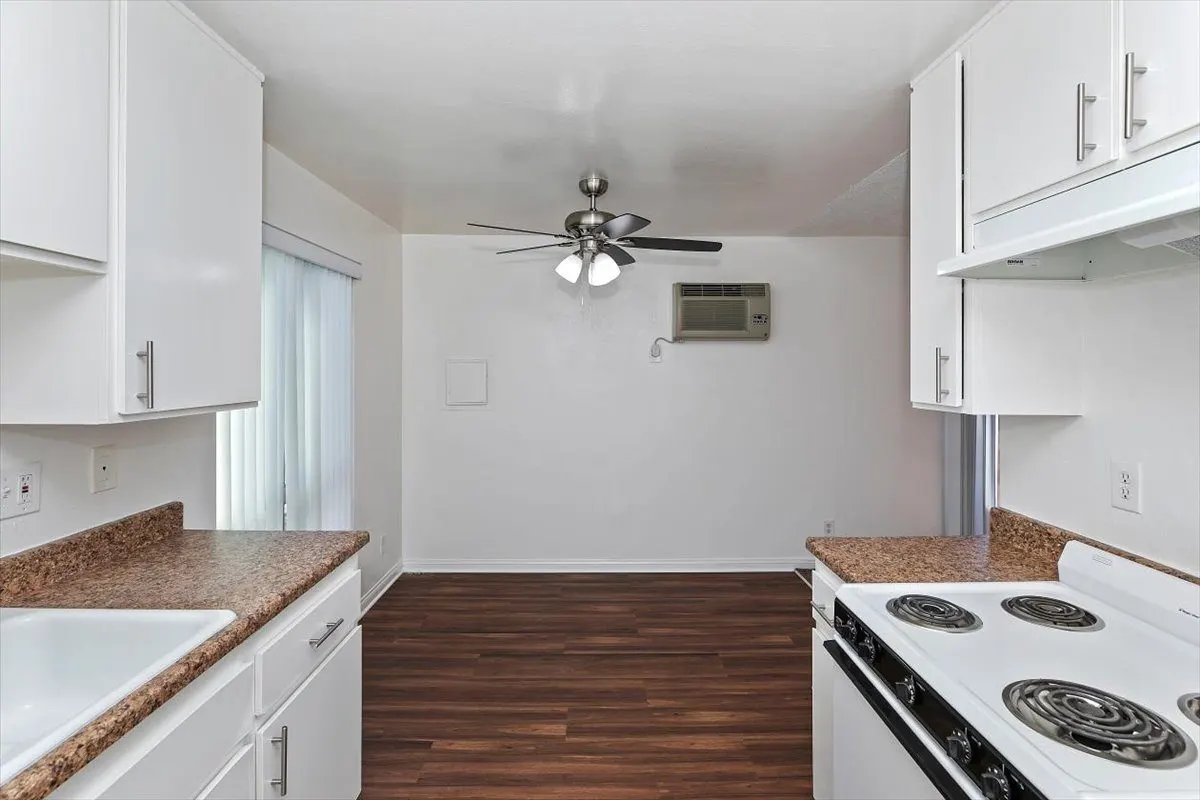 16205 Woodruff Apartments