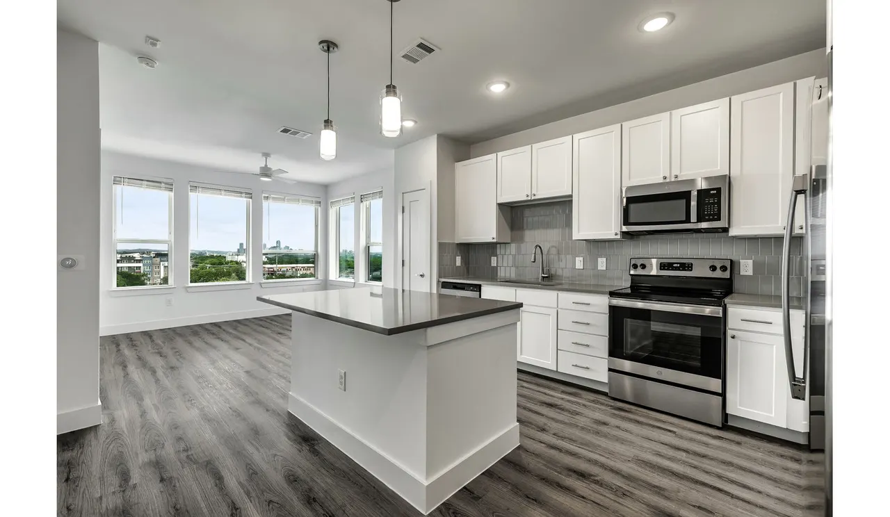 Crosstown Apartments