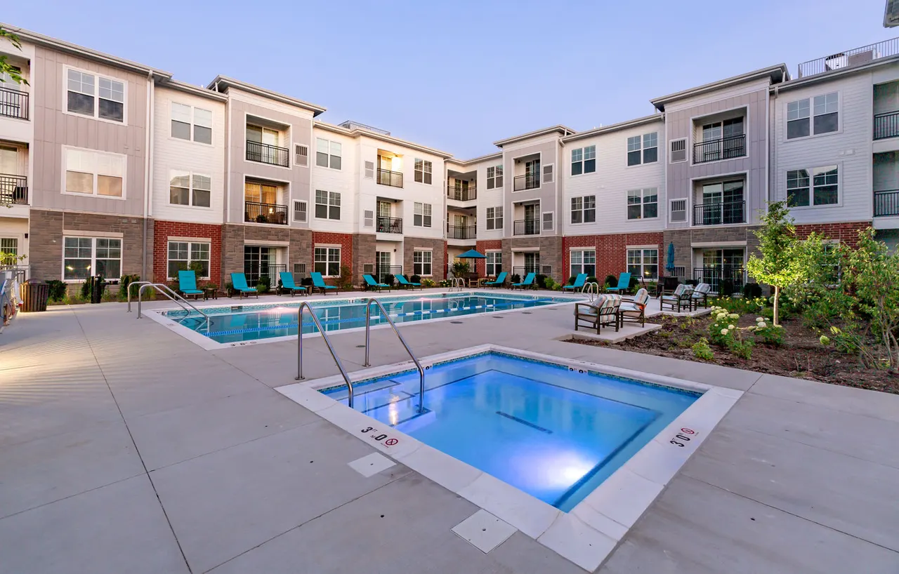 Avenida Naperville