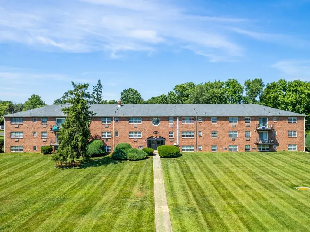Riverview Crossings Apartments