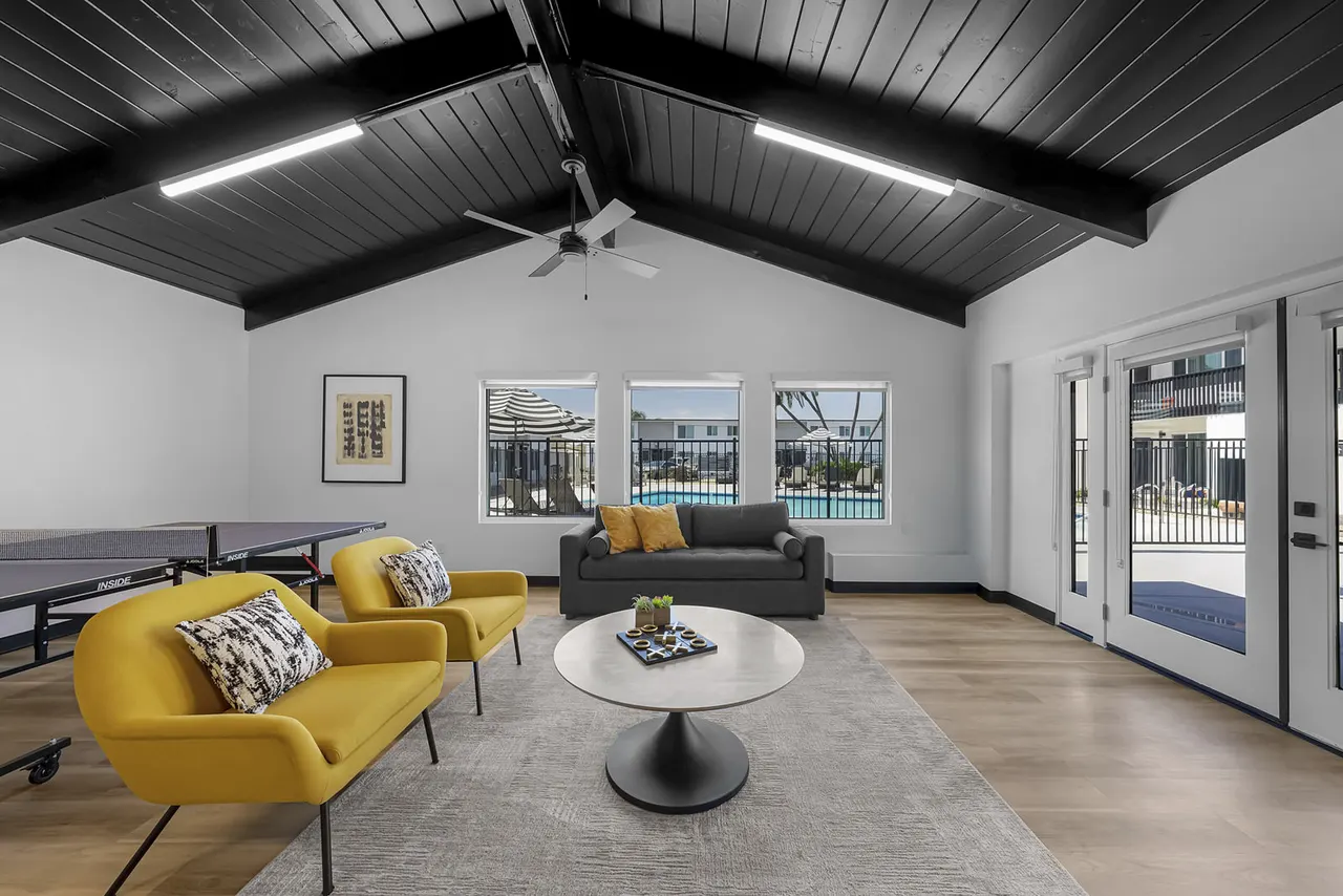 Sunset Villa Apartments