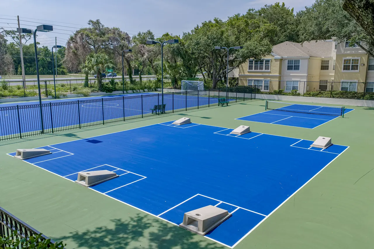 Vetra West Apartments
