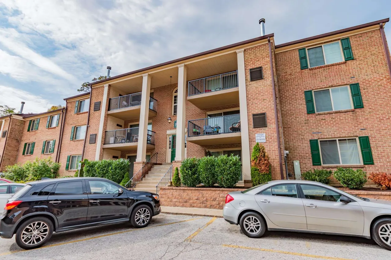 Hillcrest Apartments