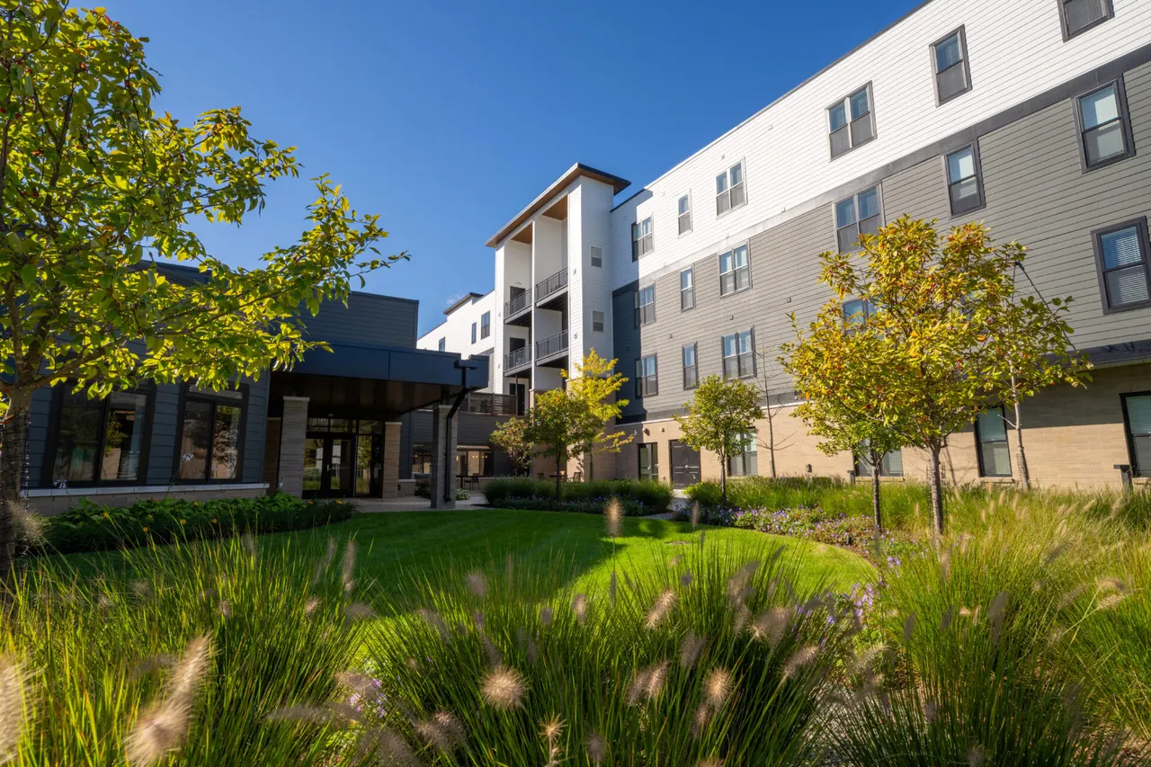 Rose Senior Living Farmington Hills