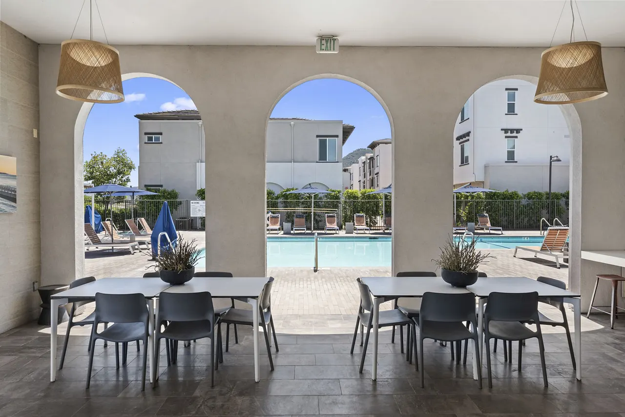 Solaire Apartments