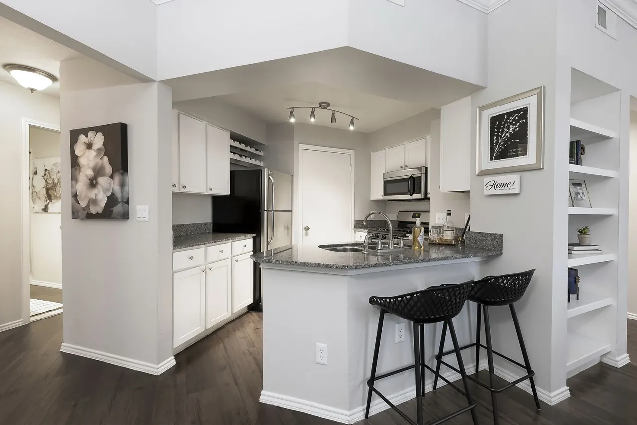 Hardrock Canyon Apartments