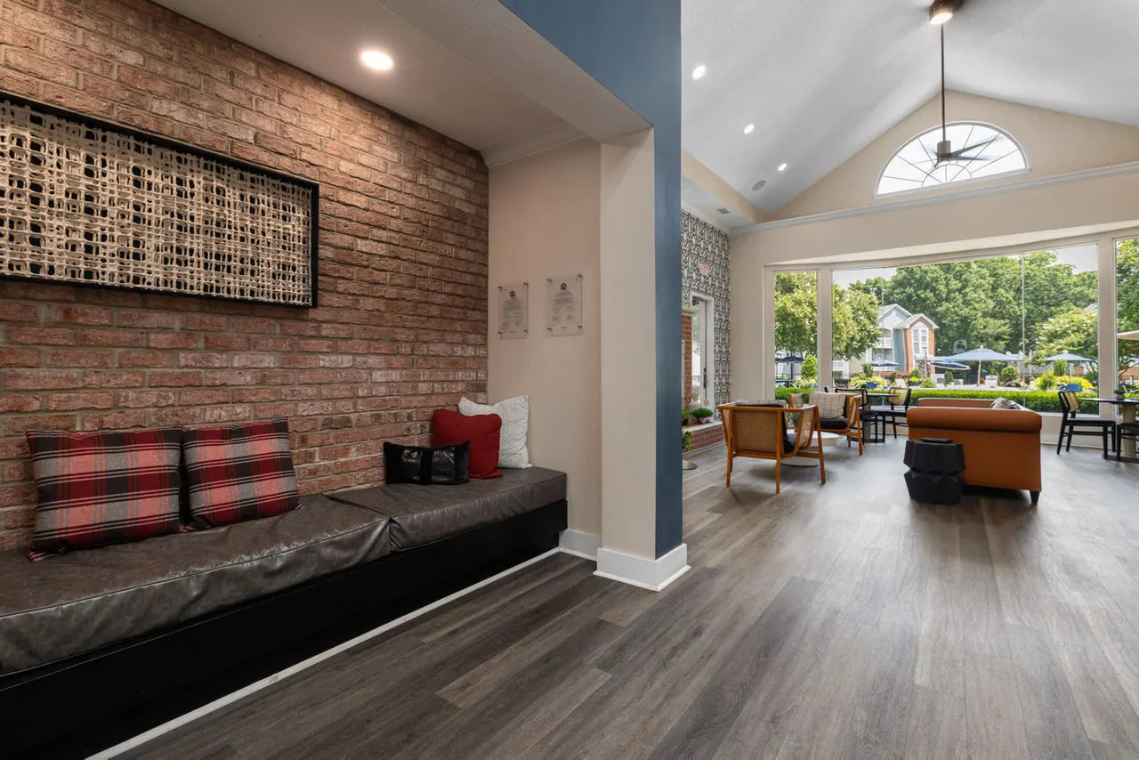 Avana Creekside